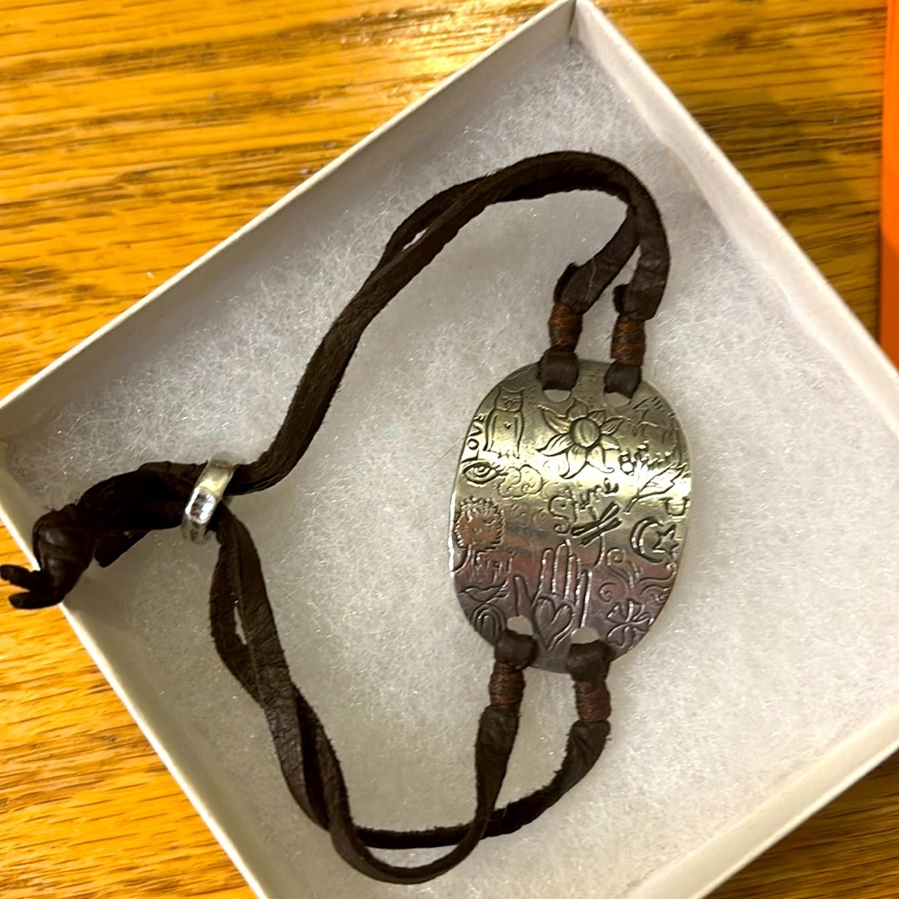 Jes Maharry bracelet. „Shine On“